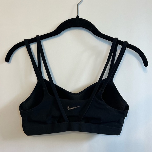 Nike dri fit Black strappy Sports Bra size small - Picture 3 of 7